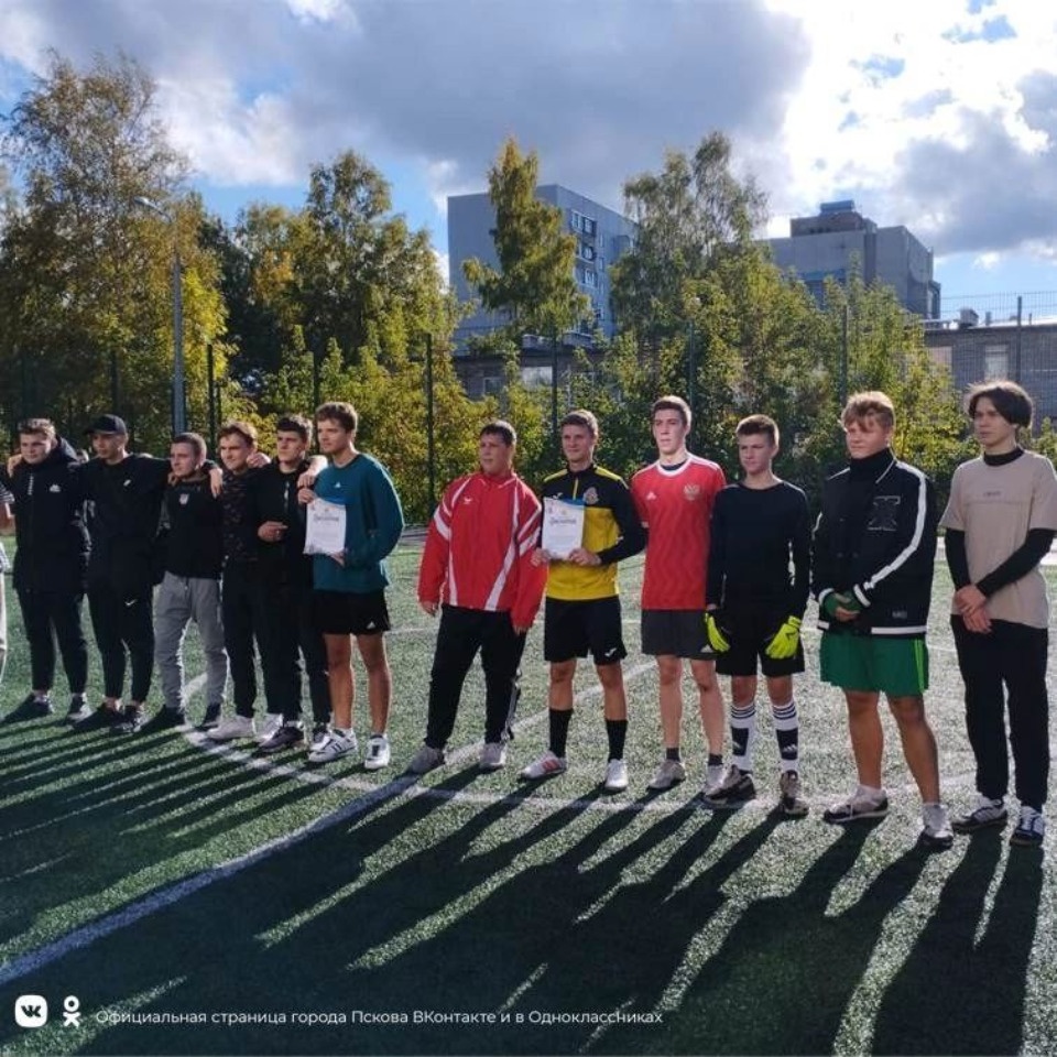 В Пскове прошло Первенство города по мини-футболу среди школьников