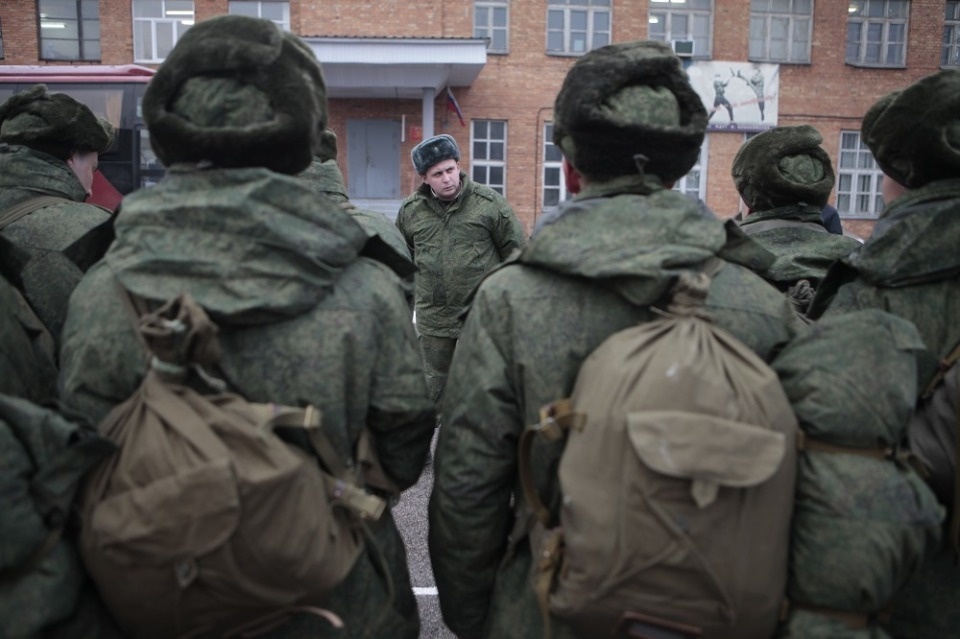 Ошибочно мобилизованных псковичей возвращают в ручном режиме