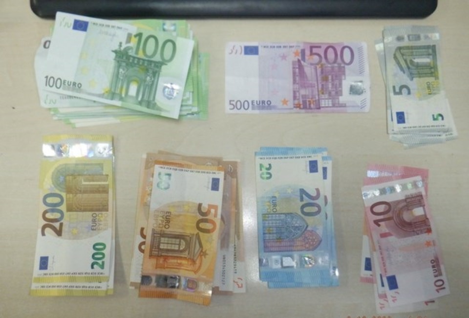 Псковские пограничники пресекли незаконный вывоз денег из страны 