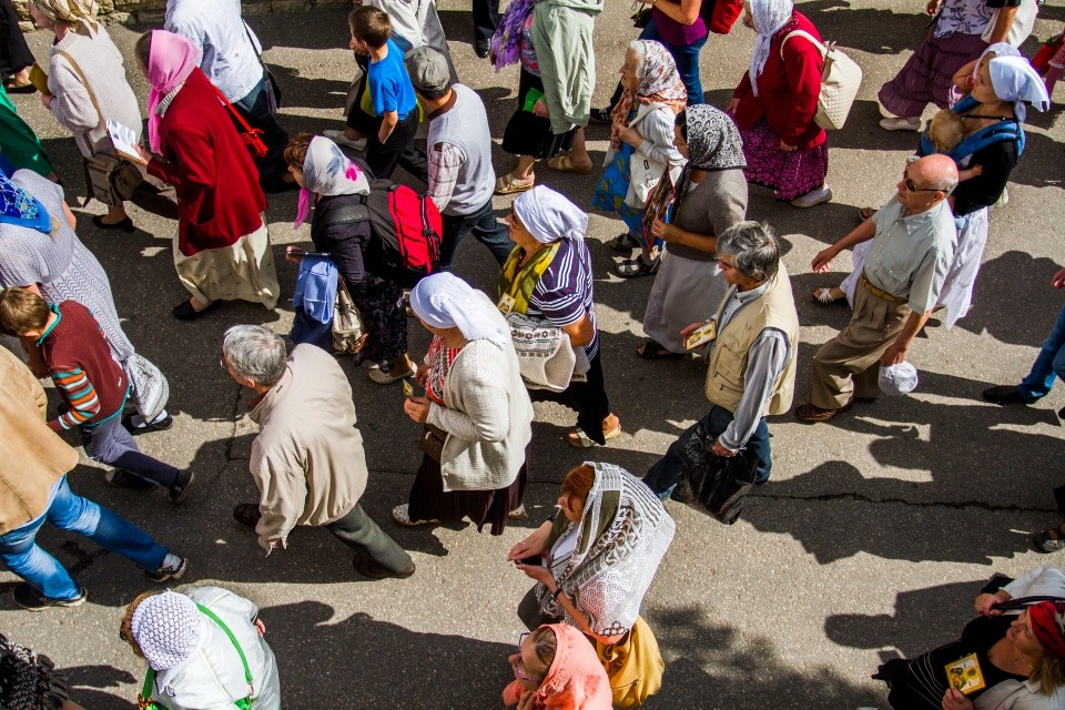 Свято место