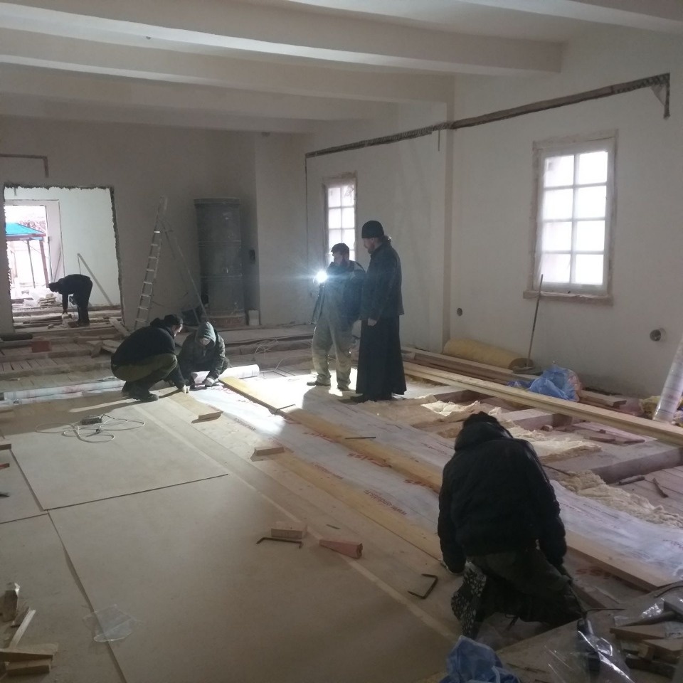 В церкви Святой Варвары в Печорах проведут паровое отопление