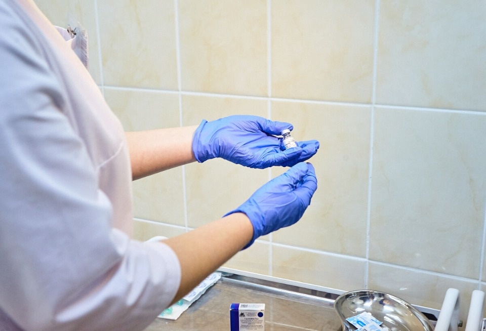 В Псков поступила партия назальной вакцины от коронавируса