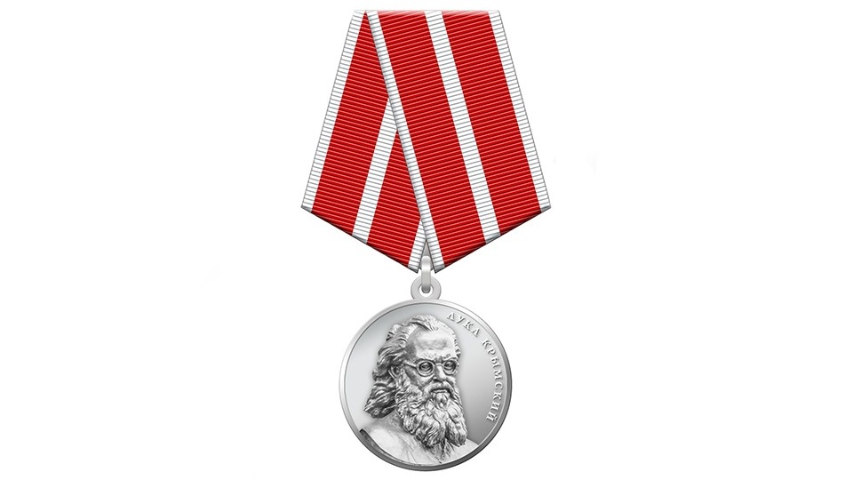 Владимир Путин наградил псковских работников сферы здравоохранения медалью Луки Крымского