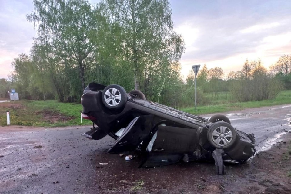 Два человека погибли на дорогах Псковской области за неделю