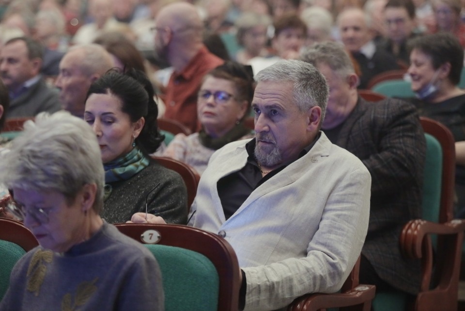 Хором с Турецким Хором с Турецким