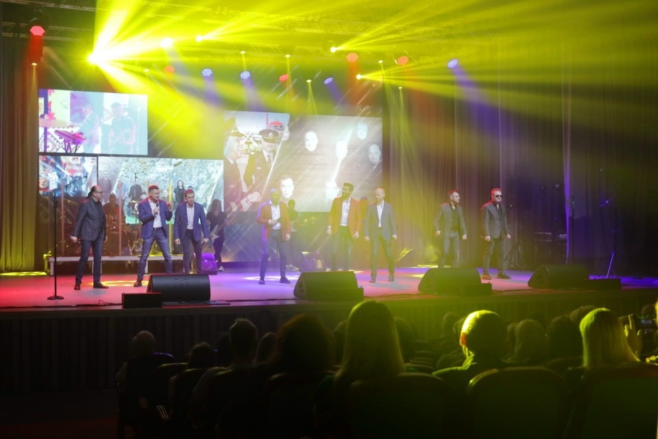 Хором с Турецким Хором с Турецким