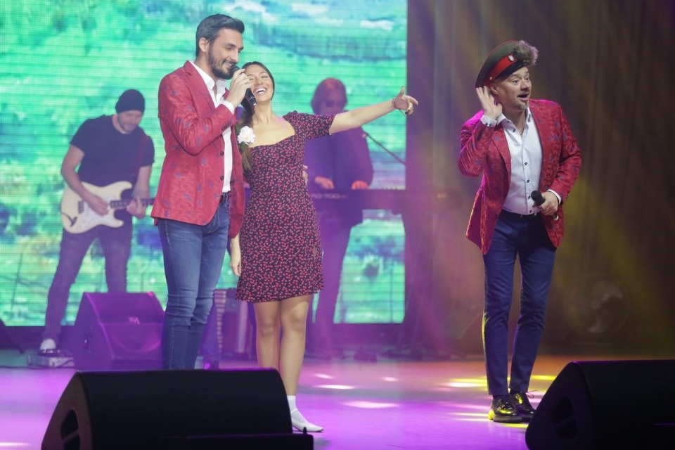 Хором с Турецким Хором с Турецким