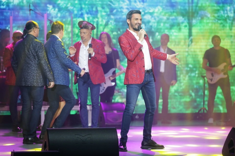 Хором с Турецким Хором с Турецким