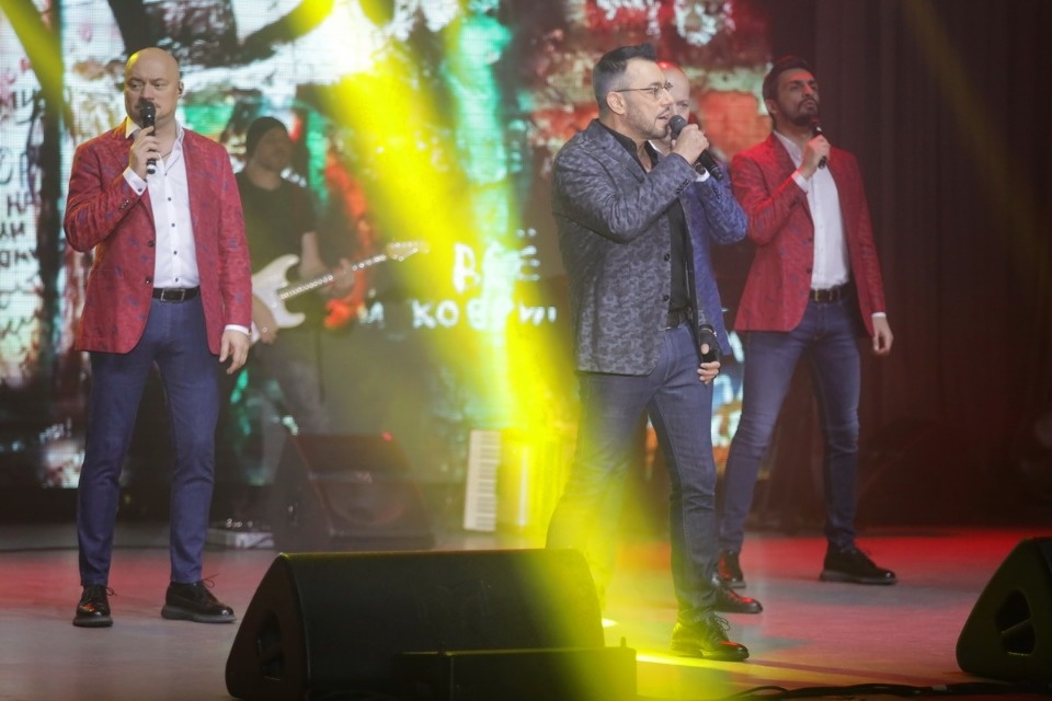 Хором с Турецким Хором с Турецким