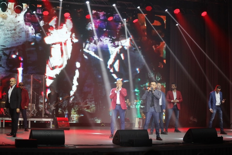 Хором с Турецким Хором с Турецким