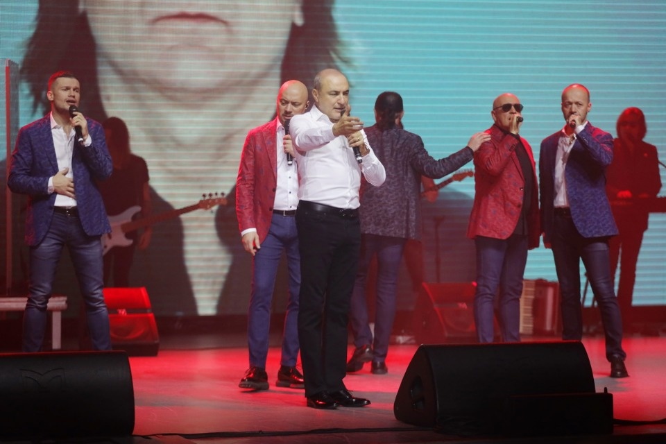 Хором с Турецким Хором с Турецким