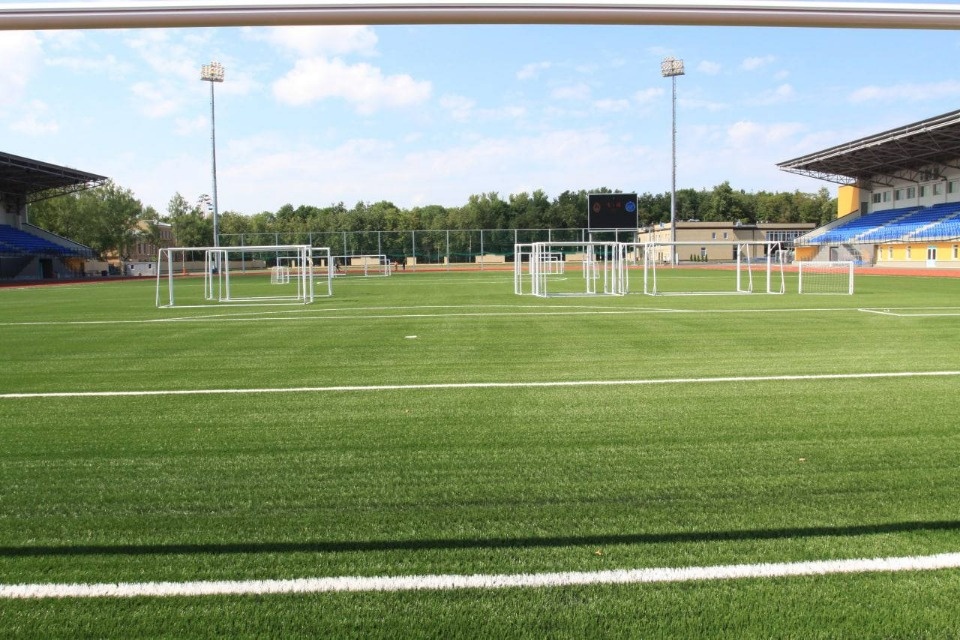 В 2023 году на стадионе «Машиностроитель» в Пскове оборудуют еще одно футбольное поле