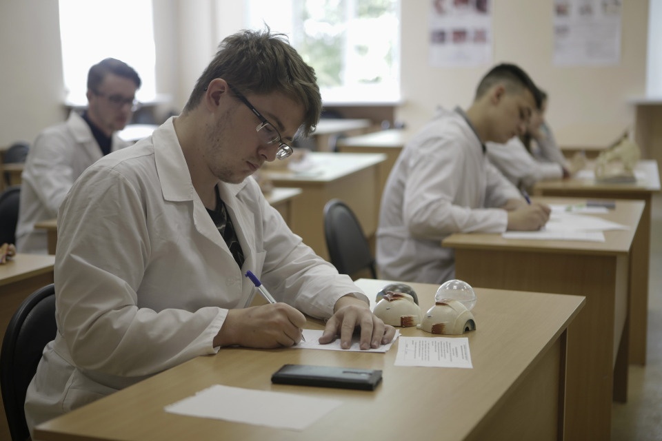 Студенты-медики ПсковГУ смогут получать поощрительную стипендию Студенты-медики ПсковГУ смогут получать поощрительную стипендию