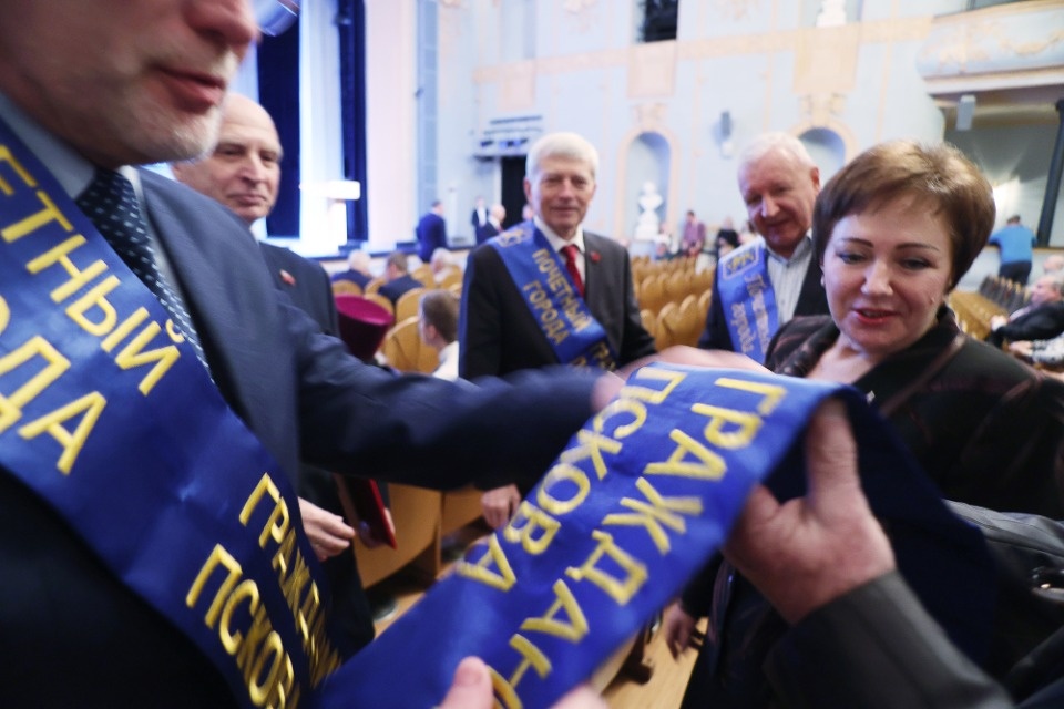 Озаглавили Озаглавили