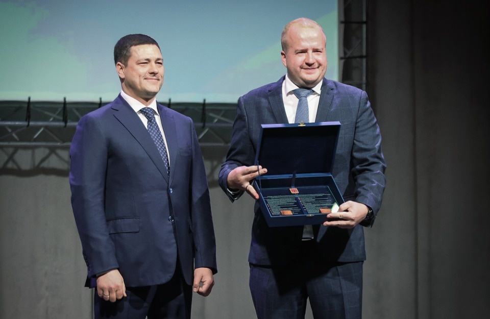 Озаглавили Озаглавили