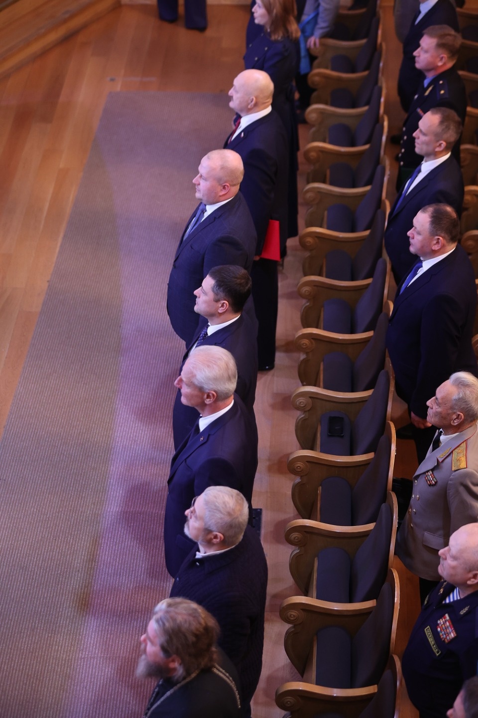 Озаглавили Озаглавили