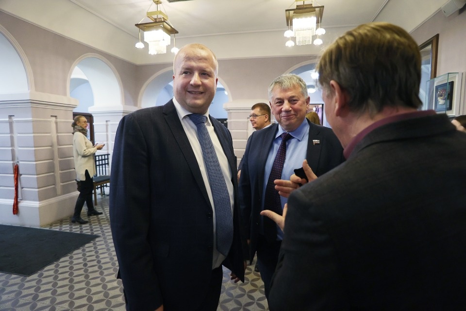 Озаглавили Озаглавили