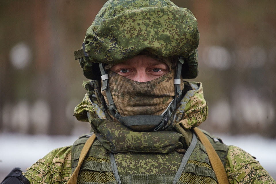 Контрактников и добровольцев Псковской области уравняли в правах и мерах поддержки с мобилизованными