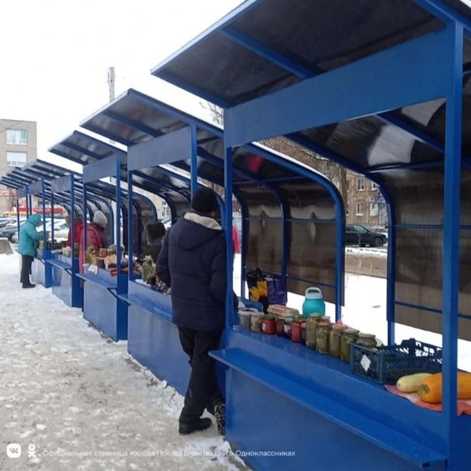 В Пскове обновляют оборудование ярмарочных площадок