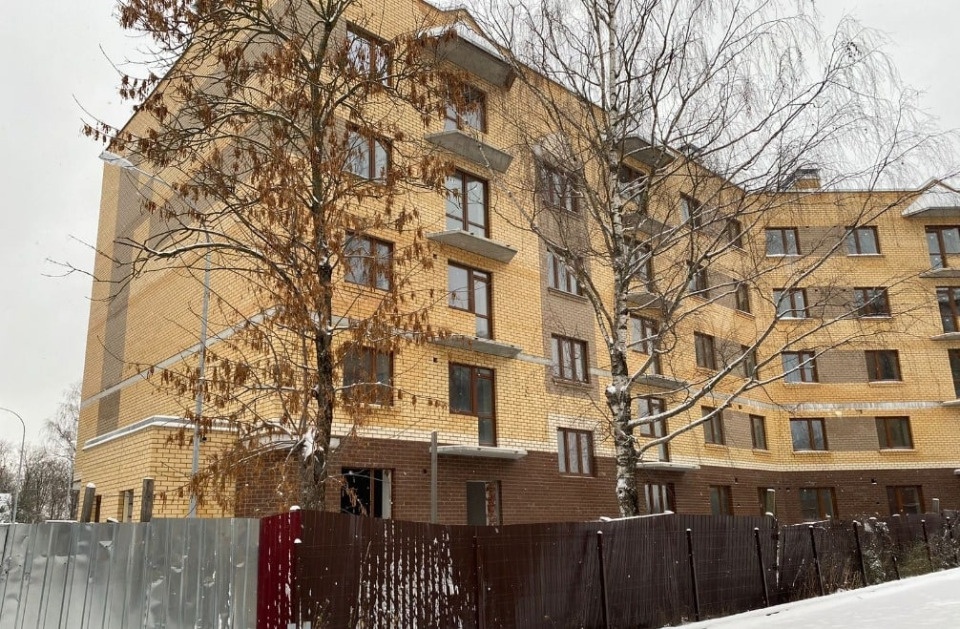 Застройщика долгостроя на улице Петровской в Пскове привлекут к уголовной ответственности