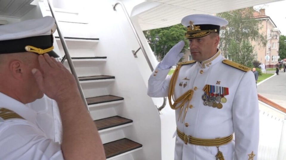Владимир Путин присвоил уроженцу Псковской области звание адмирала