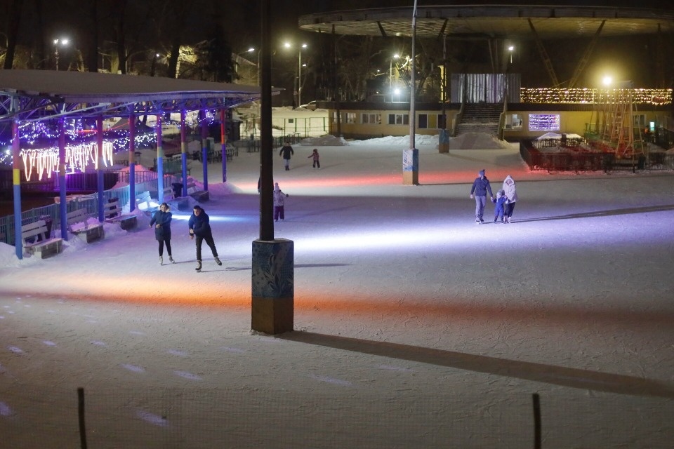 В Пскове открывается каток в Летнем саду