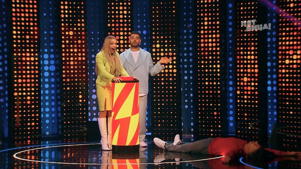 Звездные гости не смогли отгадать талант юного псковича в шоу «Вундеркинды» на канале «Пятница»