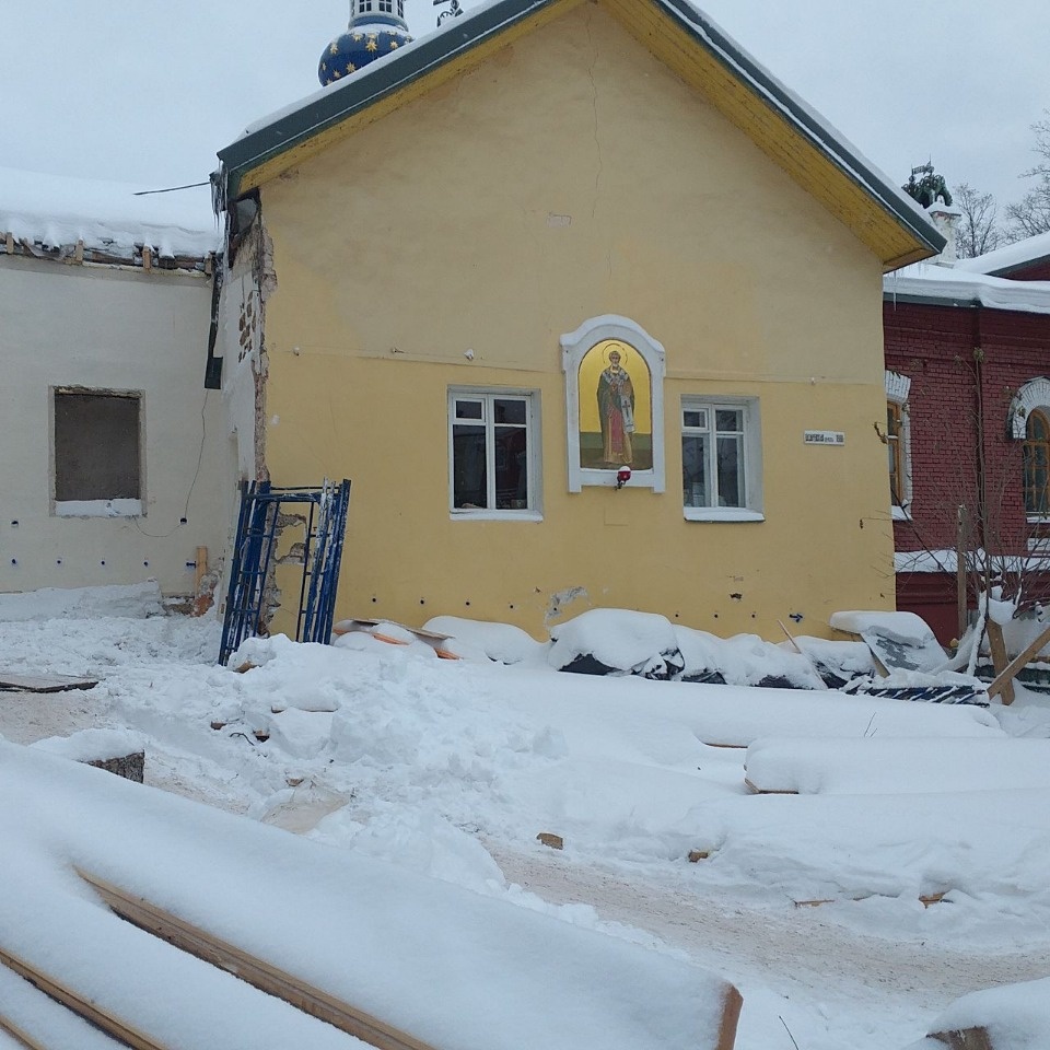 Старинную трапезную обнаружили при реставрации Лазаревского храма Псково-Печерского монастыря