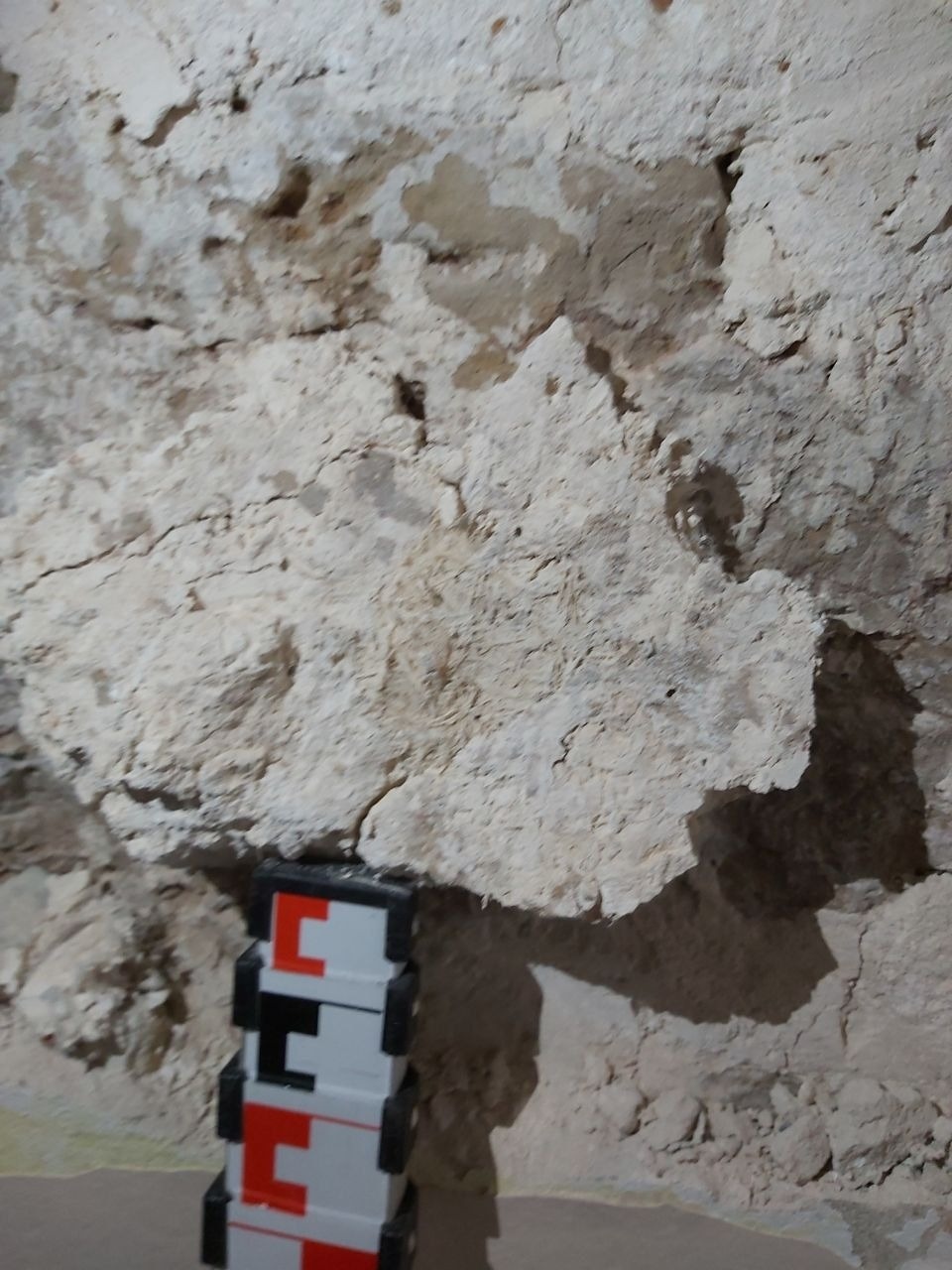 Старинную трапезную обнаружили при реставрации Лазаревского храма Псково-Печерского монастыря