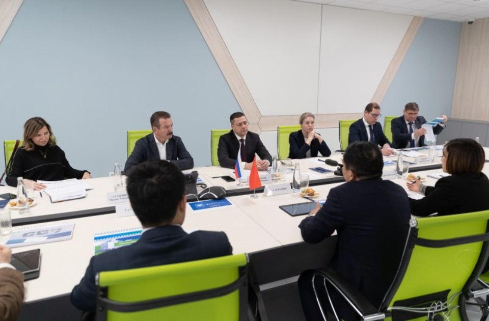 Компания из Китая заинтересована партнерством с псковским «Титан-полимером» Компания из Китая заинтересована партнерством с псковским «Титан-полимером»