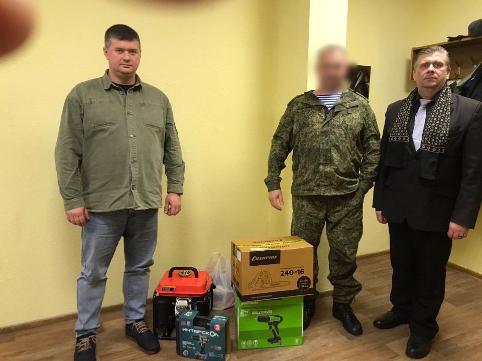 Псковские профсоюзы передали технику участникам СВО Псковские профсоюзы передали технику участникам СВО