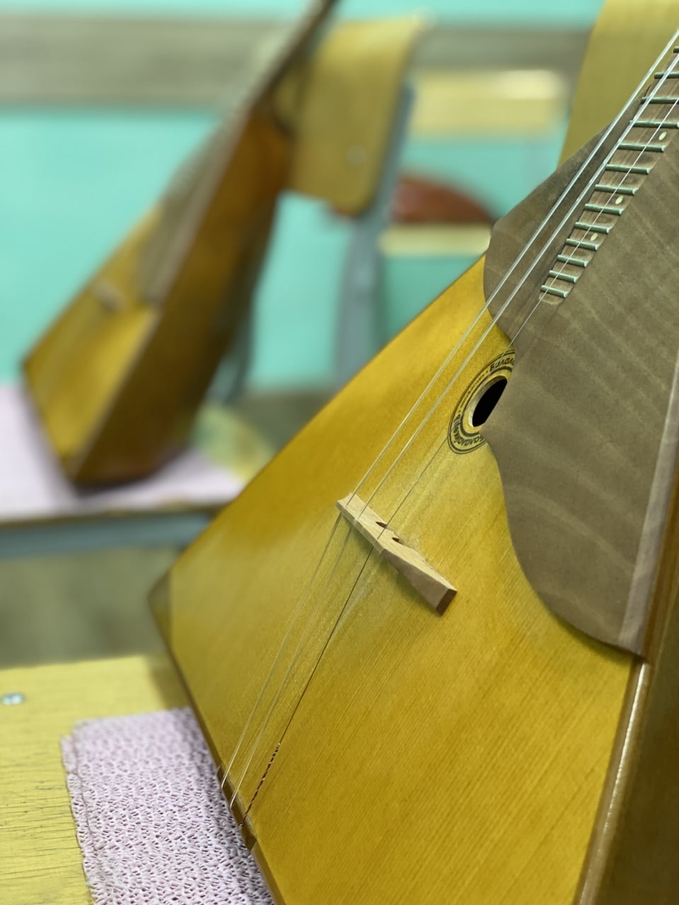 В Детскую музыкальную школу №4 в Пскове поступили новые инструменты