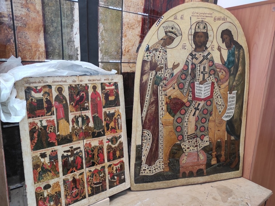 Пять отреставрированных икон возвратились в Псковский музей-заповедник