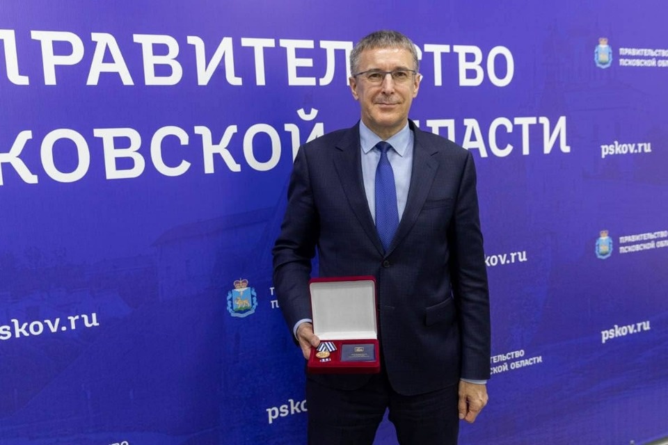 Вице-губернатор Псковской области Василий Осипов покидает пост по личным обстоятельствам