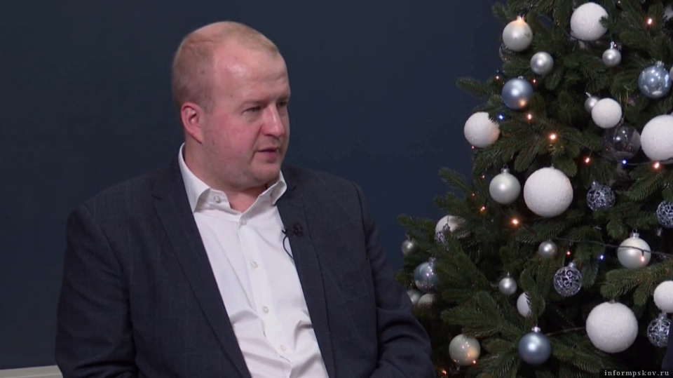 Борис Елкин рассказал о новогодних фотозонах в Пскове 