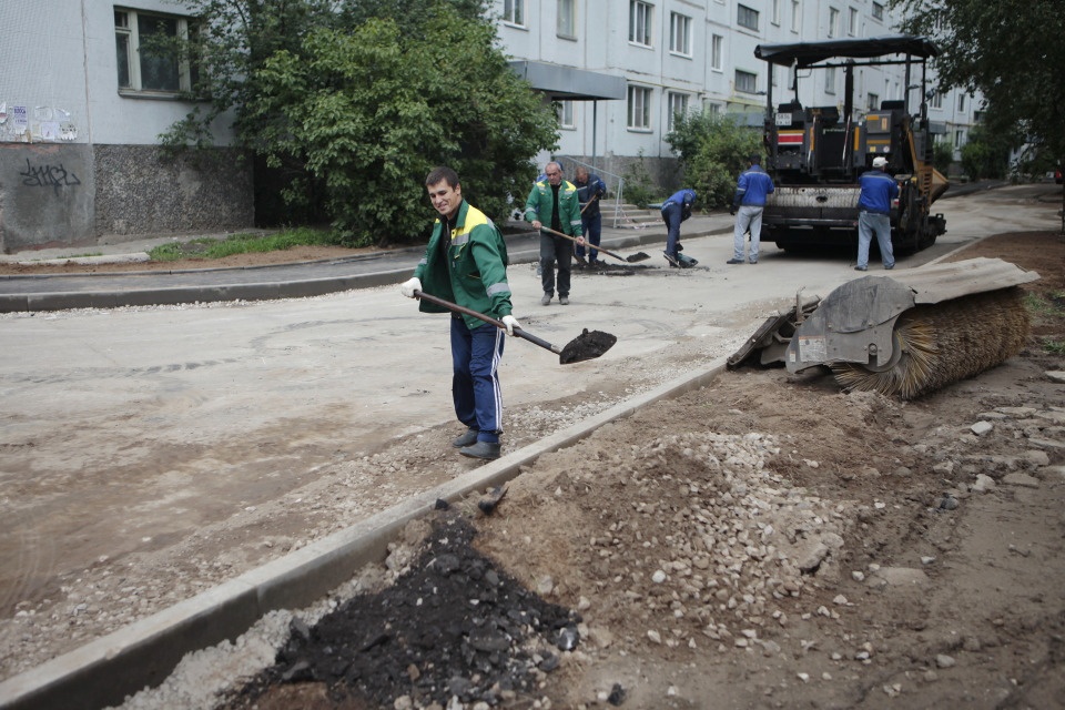 На участке рядом с Елизарово в Псковском районе требуется спрямление дороги
