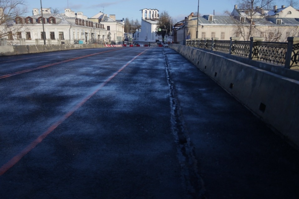 И пошли и поехали