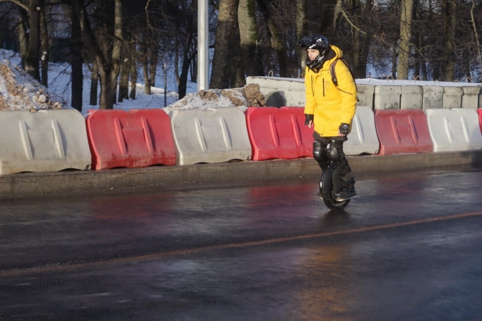 И пошли и поехали