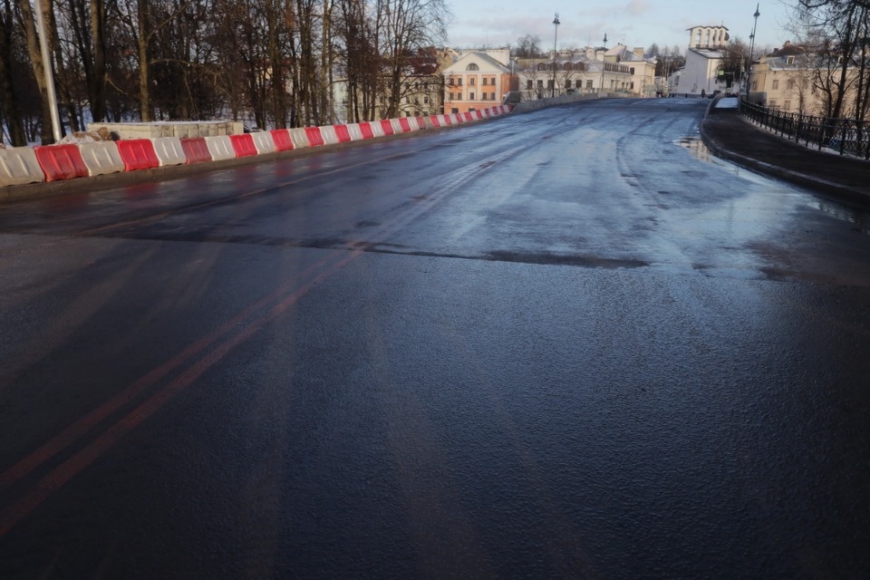 И пошли и поехали