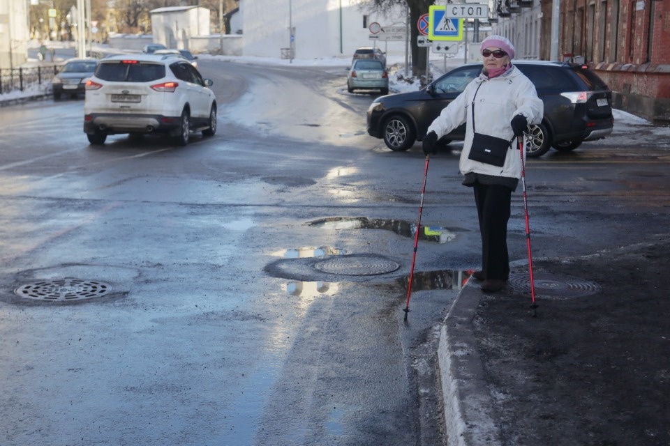И пошли и поехали