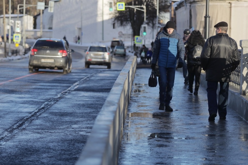 И пошли и поехали