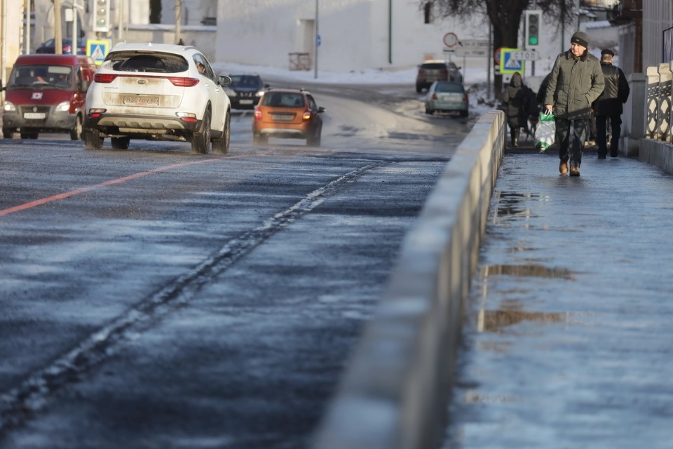 И пошли и поехали