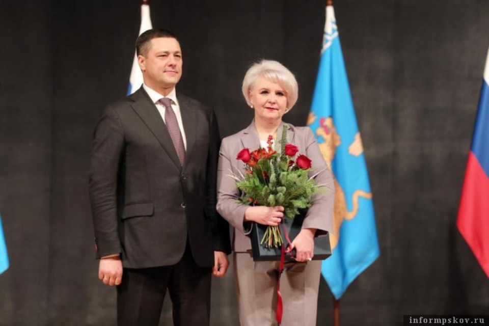 Состоялась инаугурация главы Пушкиногорского района Оксаны Филипповой Состоялась инаугурация главы Пушкиногорского района Оксаны Филипповой