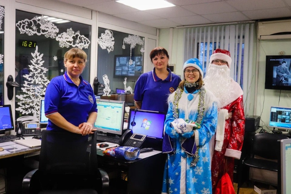 Активисты псковского отделения Российского движения детей и молодежи присоединились к акции «Российский Детский Дед Мороз»