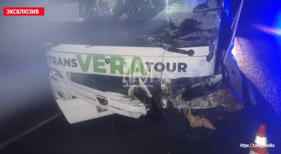 Пьяный водитель погиб в результате ДТП с автобусом в Островском районе