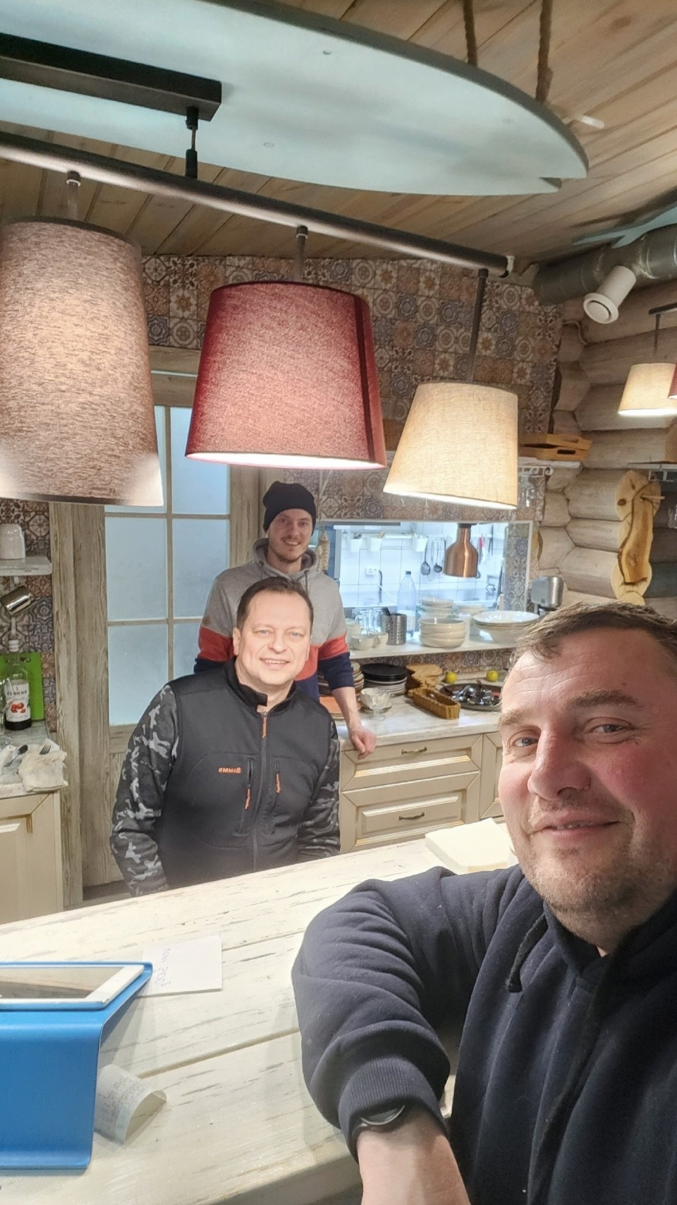 Форелевый хутор в Печорах посетил актер Анатолий Кот