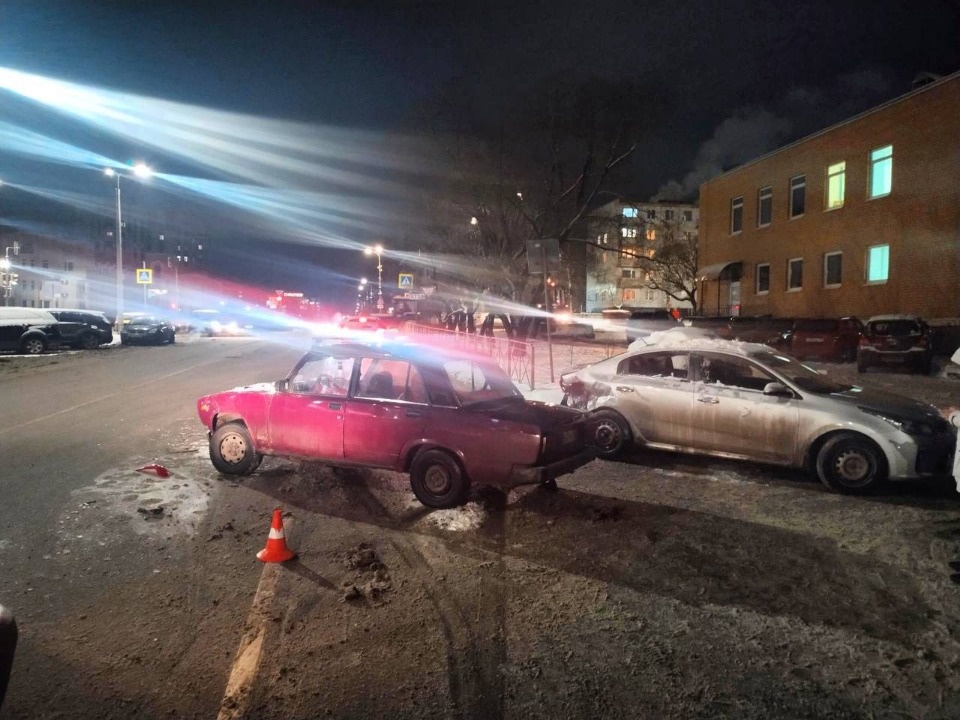 Четыре ДТП с пострадавшими произошли на дорогах Пскова на январских праздниках