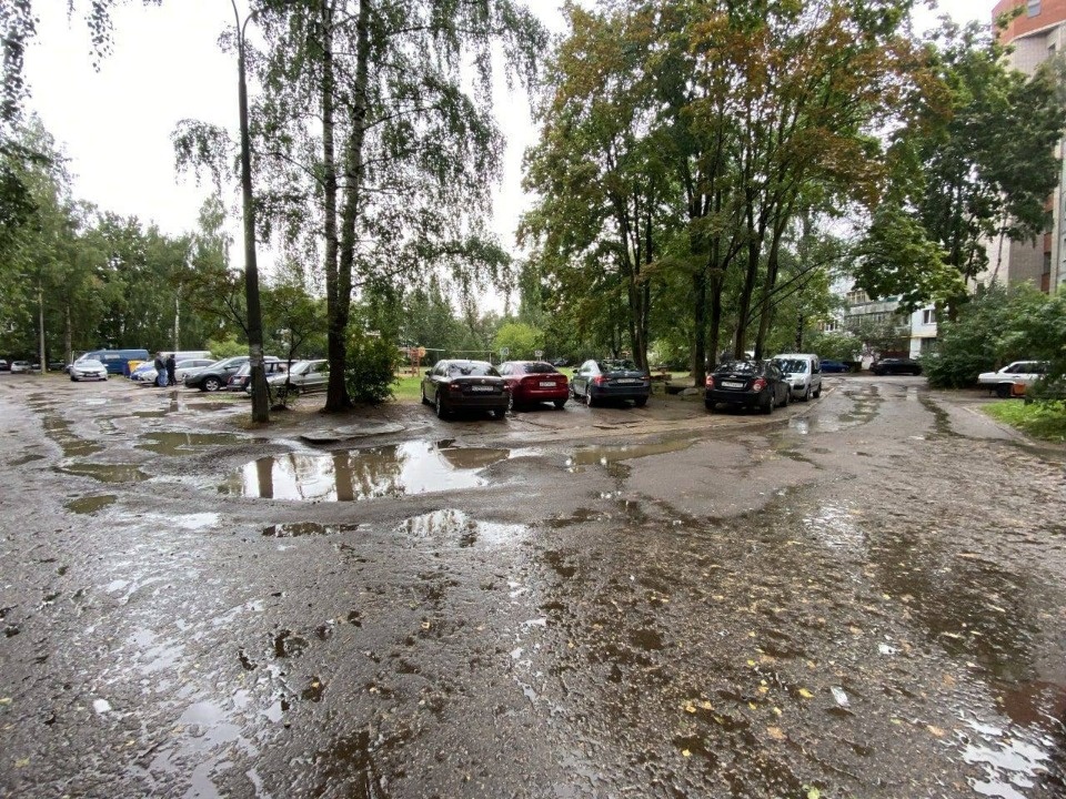 До конца года в Пскове планируют частично отремонтировать двор «Пентагон»