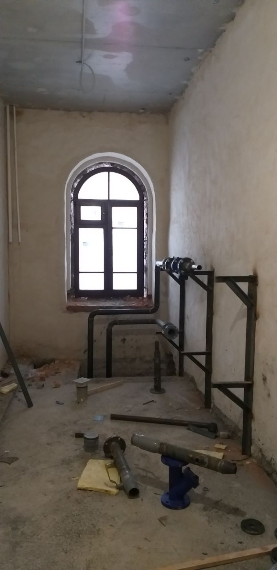 В Надвратном корпусе в Пскове завершаются отделочные работы