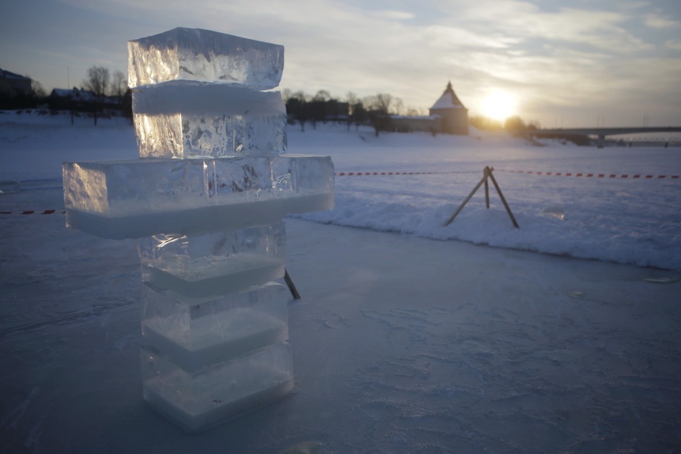 1 тыс. 183 человек уже приняли участие в Крещенских купаниях в Псковской области 